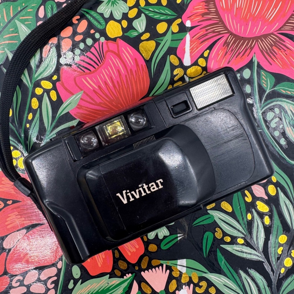 Vivitar Auto Focus 35mm Film Camera Point and Shoot Black f3.8 Lens DX Tested